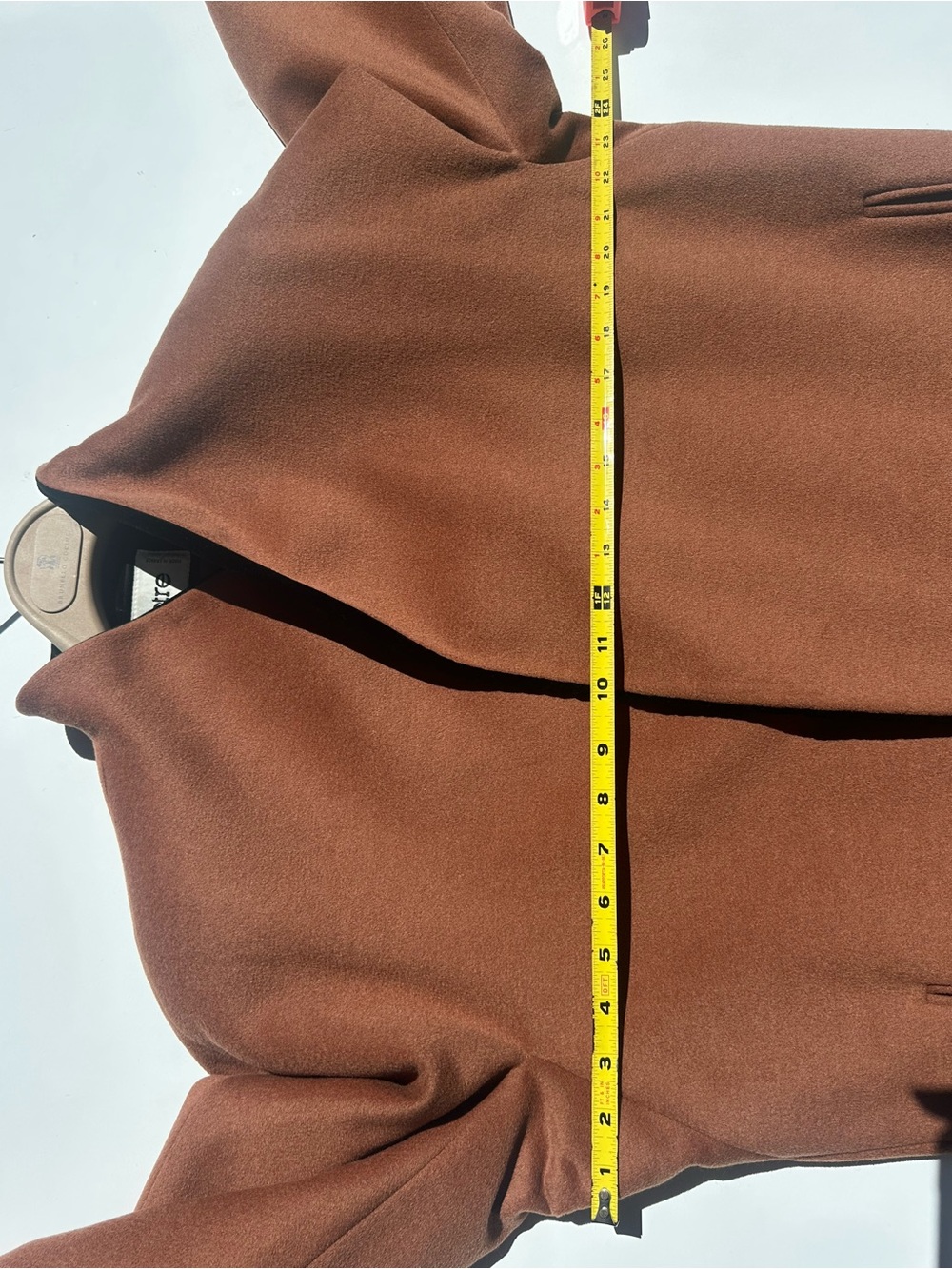 Electre Vintage French Tan Wool Women's Coat with Black Velvet Collar, M-L - Picture 9 of 16